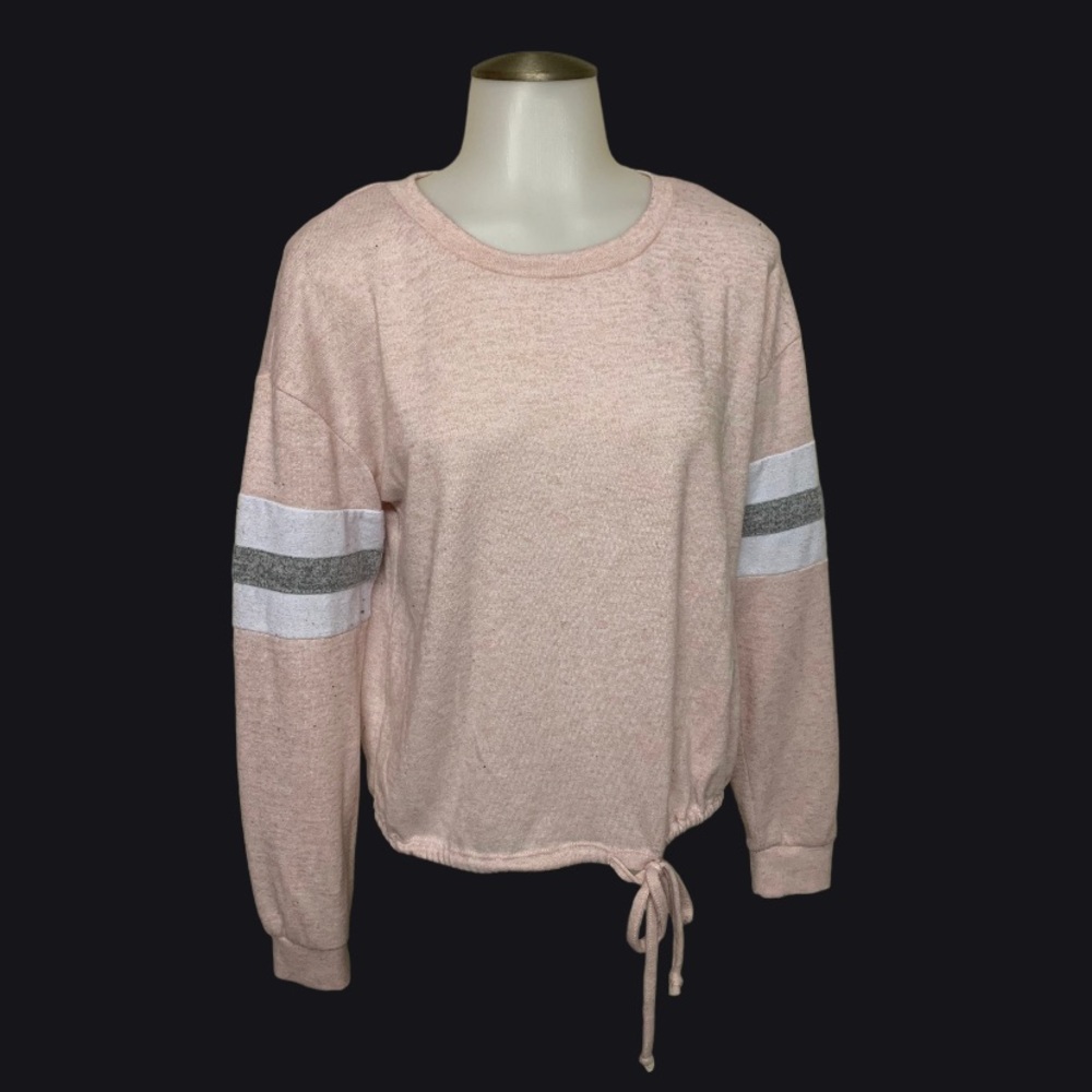 No Boundaries long sleeve top